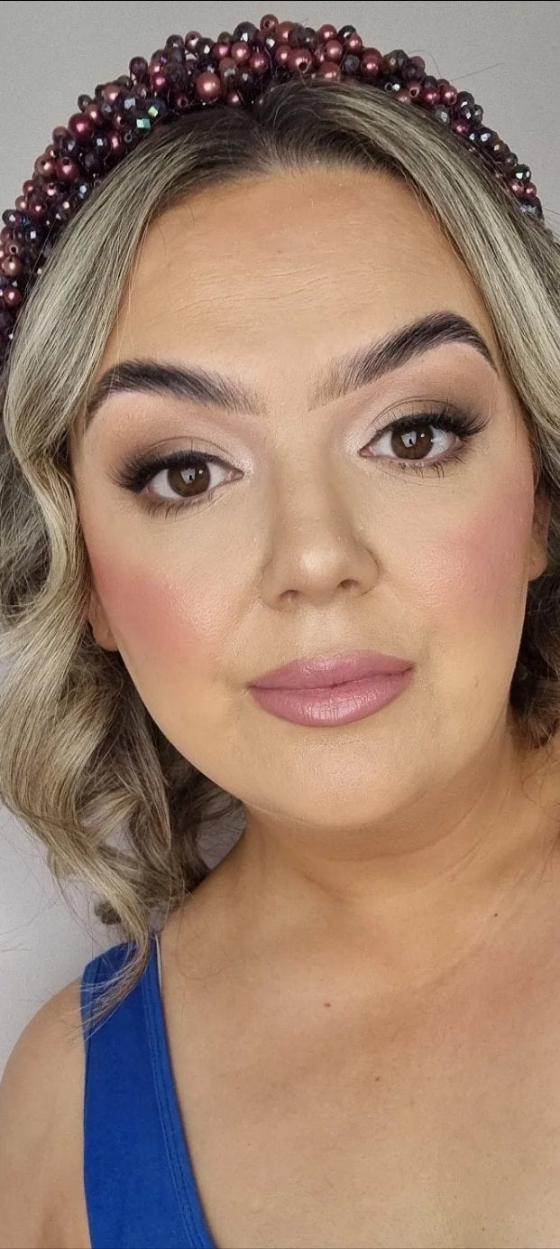 picture of erin walls with beautiecode brow gel and styler on beautiful face of makeup